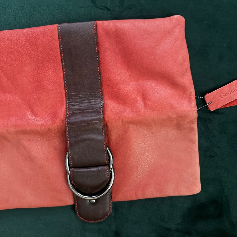 Nino Bossi Leather Clutch Wallet - Picture 5 of 6